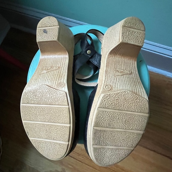 Dansko Eyelet Scallop Mary Jane Clog Size 38 - Picture 11 of 11